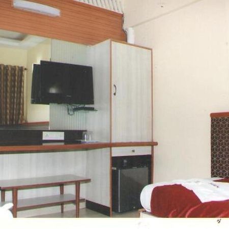 Hotel Siddhartha Mumbai  Buitenkant foto
