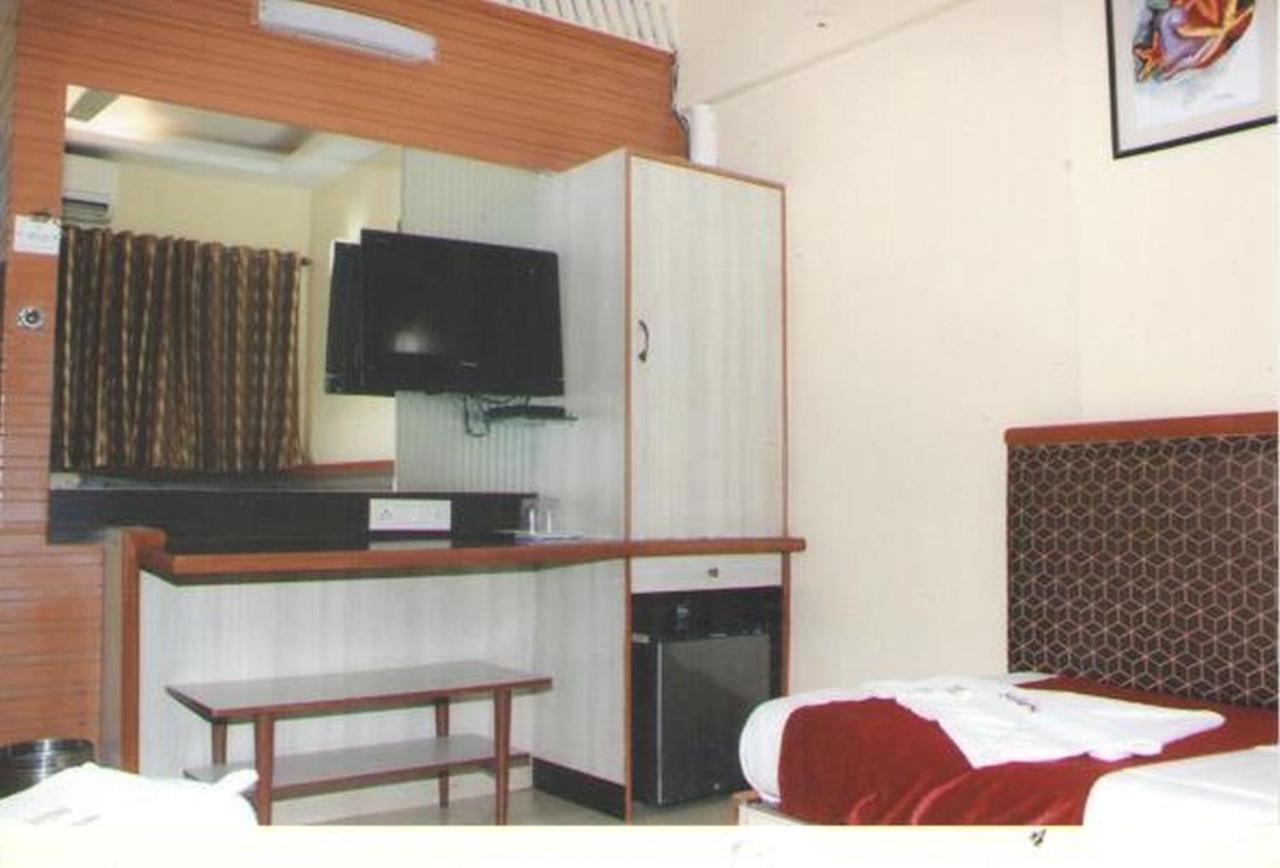 Hotel Siddhartha Mumbai  Buitenkant foto