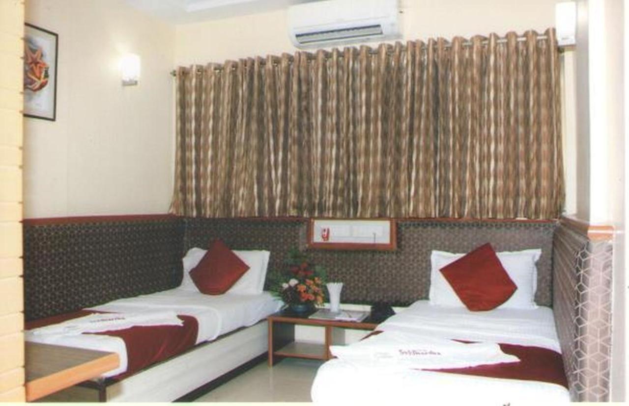 Hotel Siddhartha Mumbai  Buitenkant foto